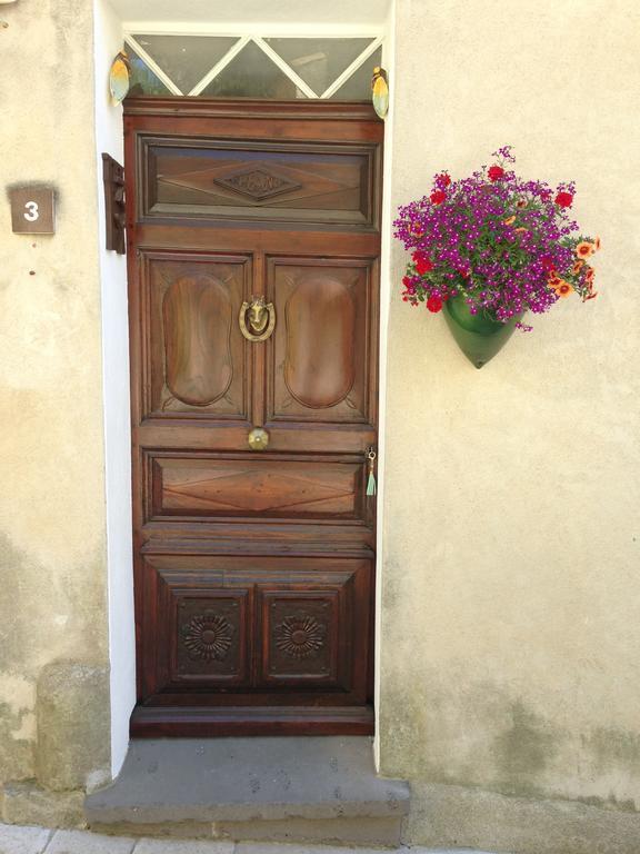 La Maison Peano Gassin Bagian luar foto