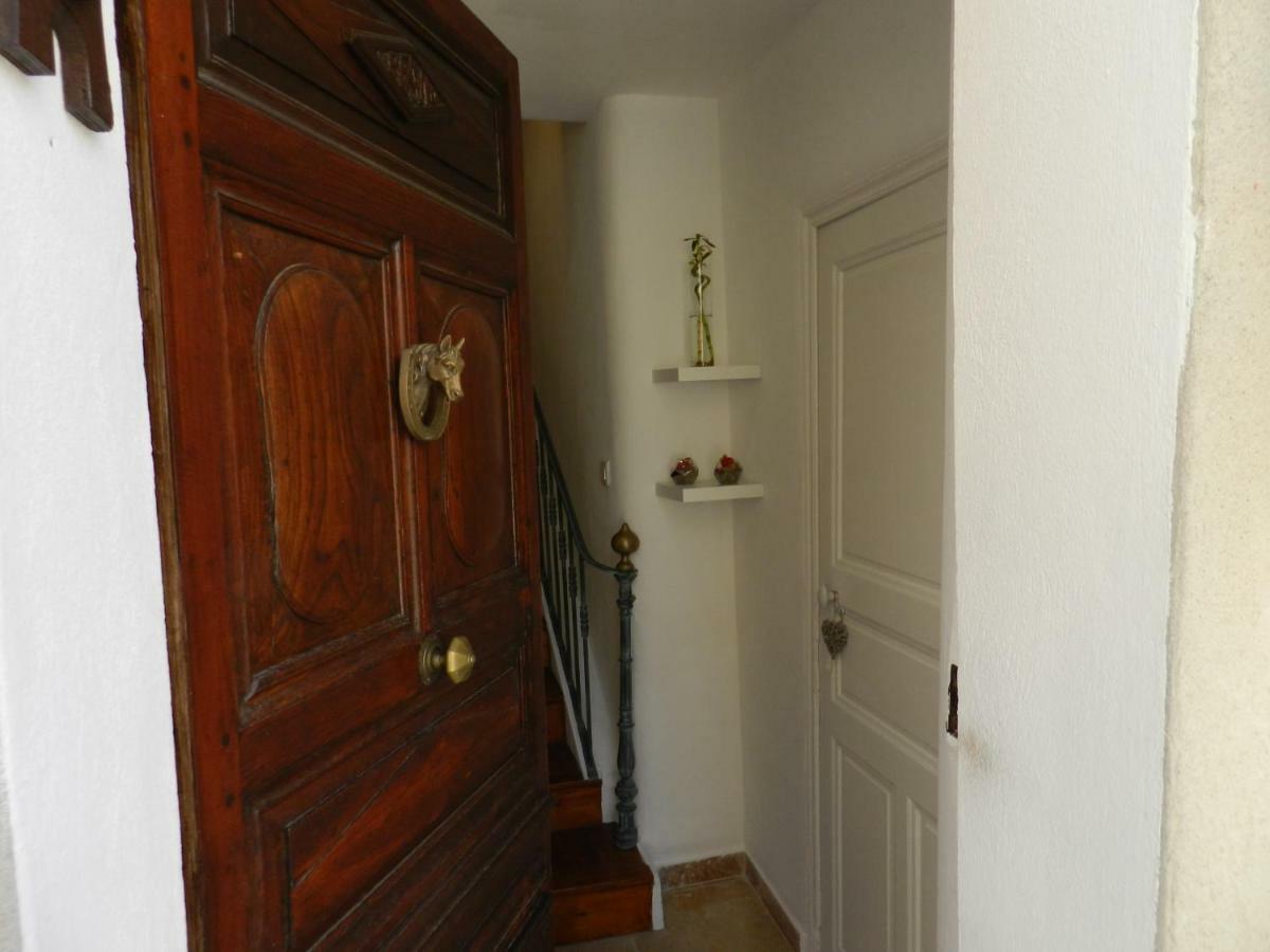 La Maison Peano Gassin Bagian luar foto