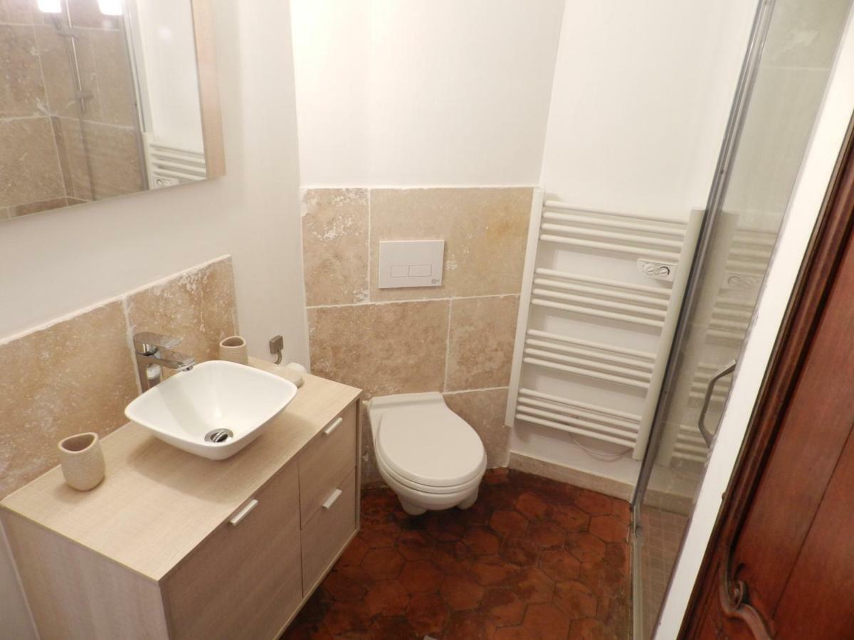 La Maison Peano Gassin Bagian luar foto