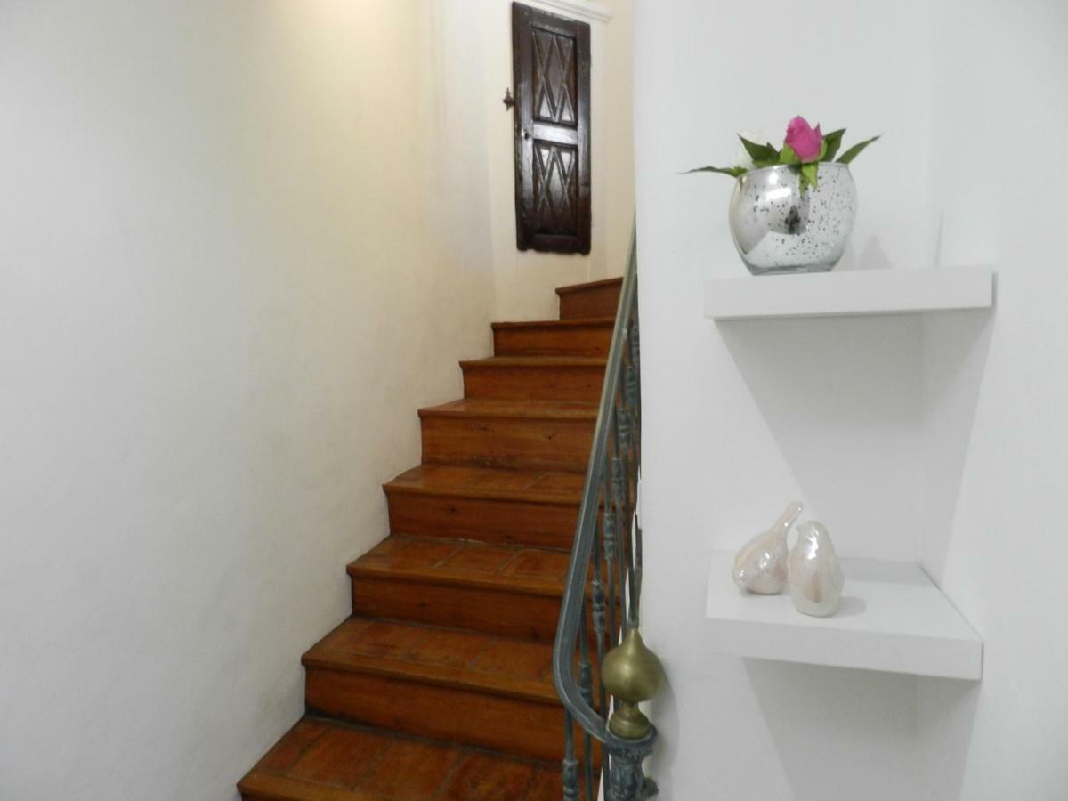 La Maison Peano Gassin Bagian luar foto