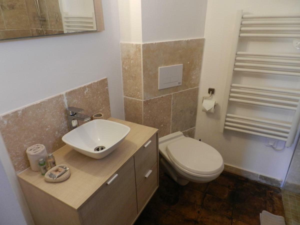 La Maison Peano Gassin Bagian luar foto