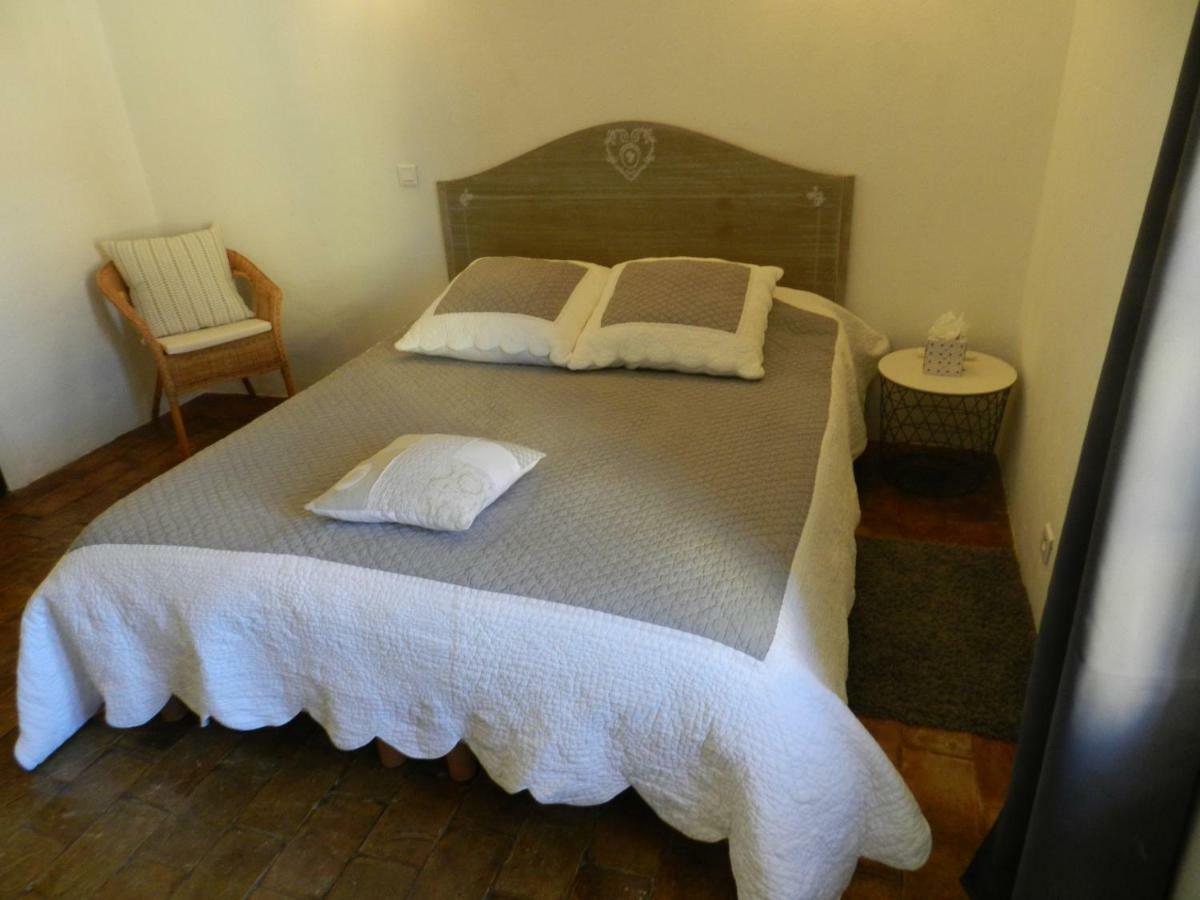 La Maison Peano Gassin Bagian luar foto